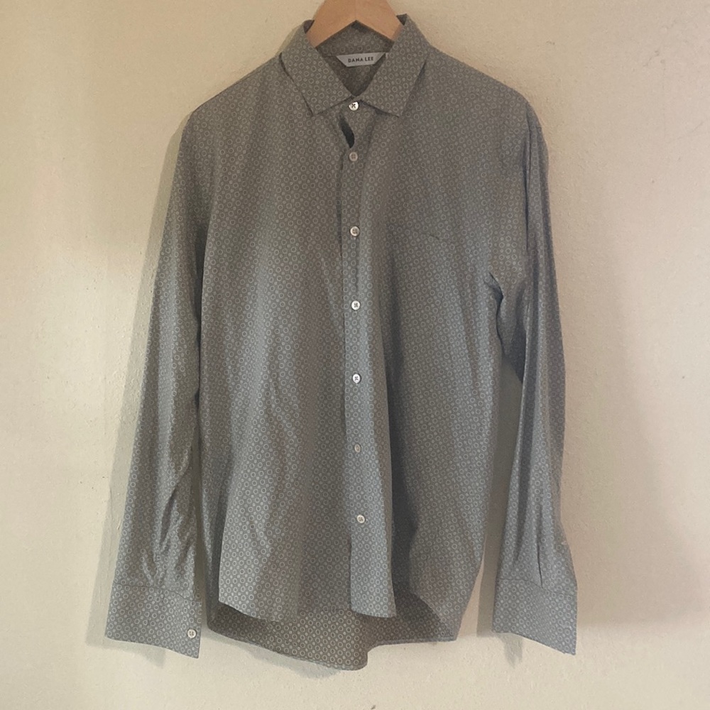 Dana Lee button down pattern shirt. Size Large